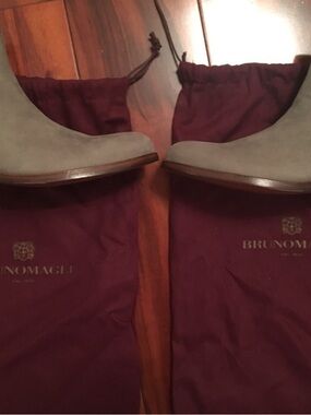 Bruno Magli Women's Taupe Suede Boots